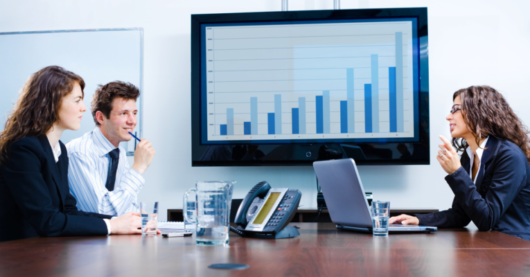 Monatsreporting an die Gesellschafter.